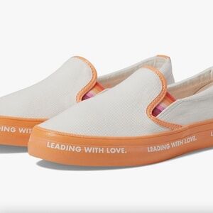 NWT Women's Sperry Crest Slip on Pride - Size 9.5